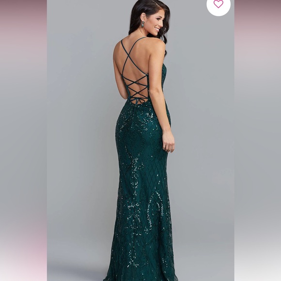 Promgirl Stunning green Elegant Sequin Maxi Dress nwt size 2 - Picture 2 of 5